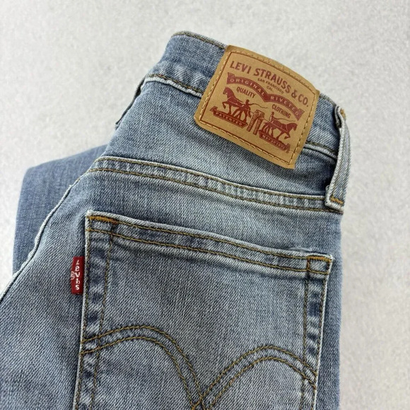 Levis Women’s Wedgie Skinny Jeans Size 24 Distressed Button Fly Stretch Fray Hem - Picture 9 of 9